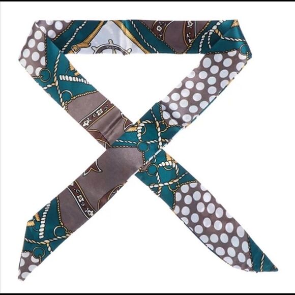 🆕🆕🆕🔥🔥🔥NEW Satin Twillies/Scarf🔥🔥🔥🆕🆕🆕   - Picture 2 of 4